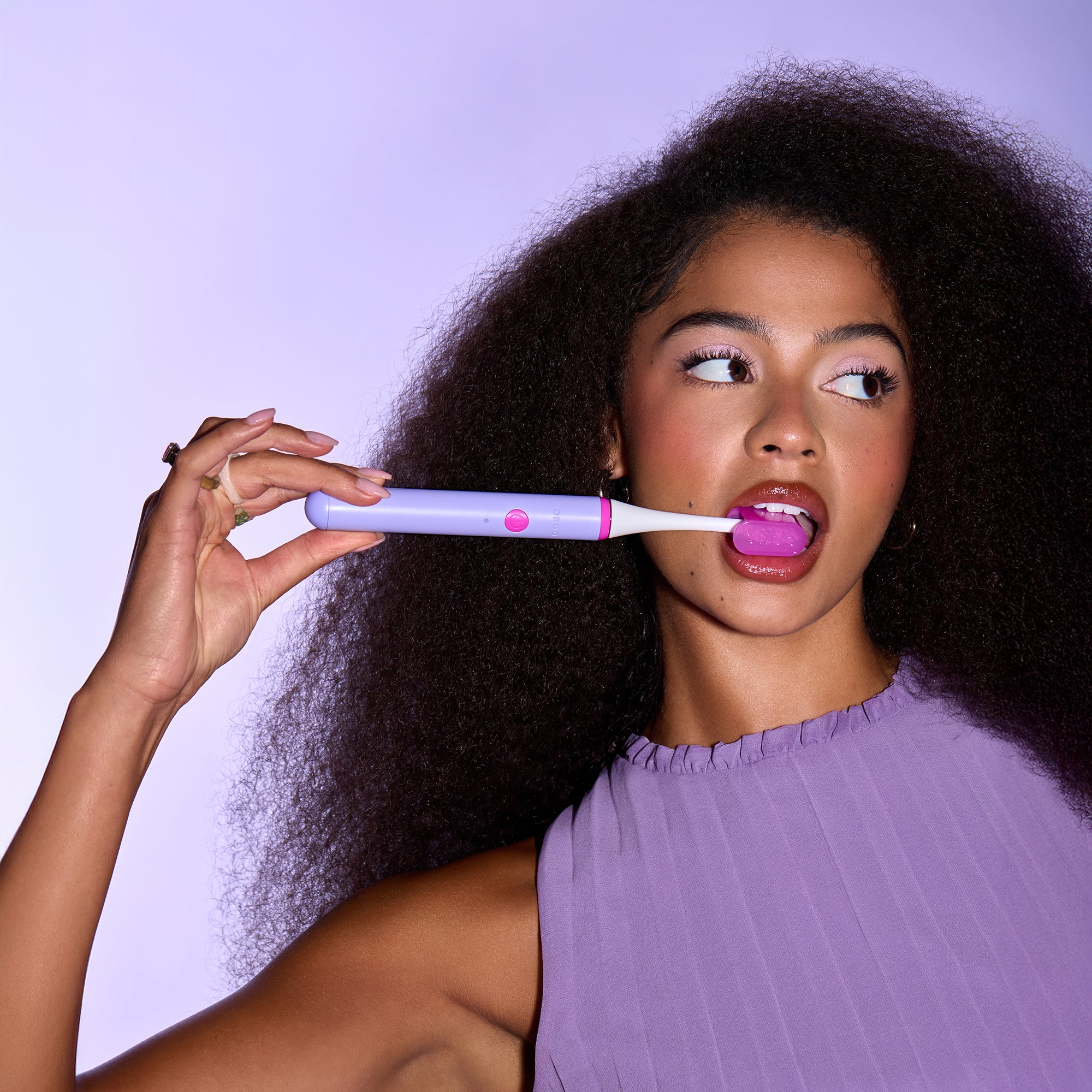 Ordo Sonic Edge Rechargeable Toothbrush - Fiji Fuchsia - Image 3